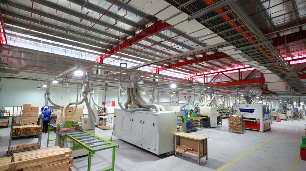 Chụp ảnh nhà máy