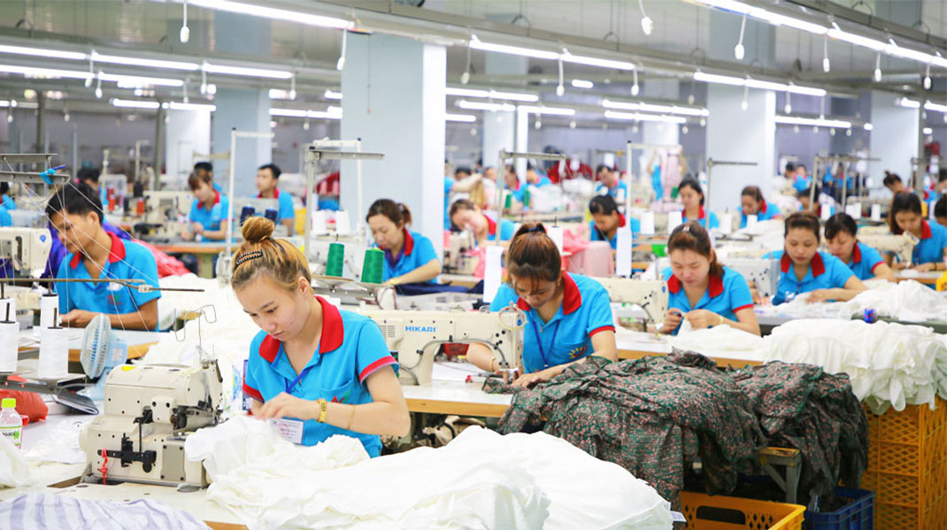 Chụp ảnh nhà máy may mặc