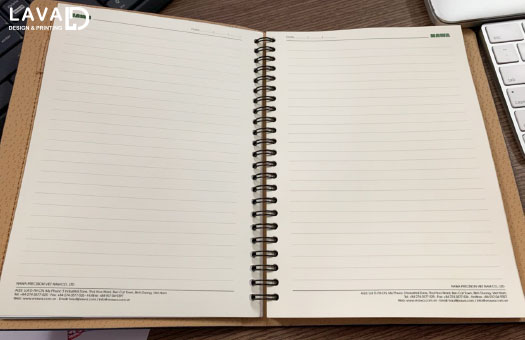 In sổ tay lò xo theo yêu cầu