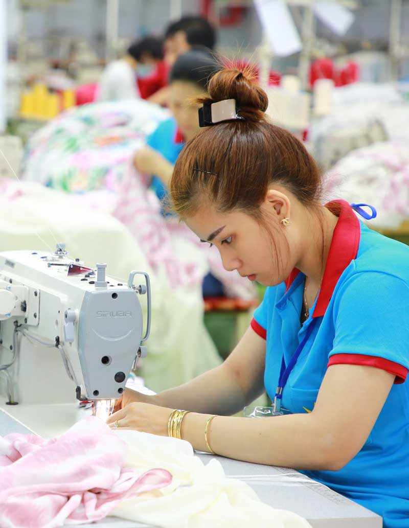 Chụp ảnh nhà máy may mặc
