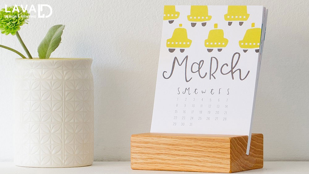 Thiết kế lịch gỗ để bàn